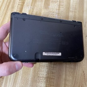 New Nintendo 3DS XL Metallic Black USA With Charger And Stylus