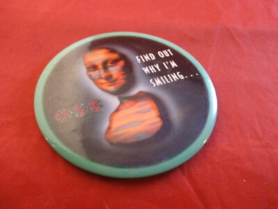 HSC ''Find Out Why Im Smiling'' Mona Lisa Lrg Pin Retro Vintage Computing Macworld