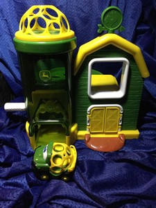 go grippers john deere barn playset