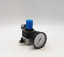 Festo LRP-1/4-4 Pressure Regulator w/161130 Pressure Gauge