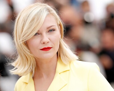 KIRSTEN DUNST 8x10 PHOTO *