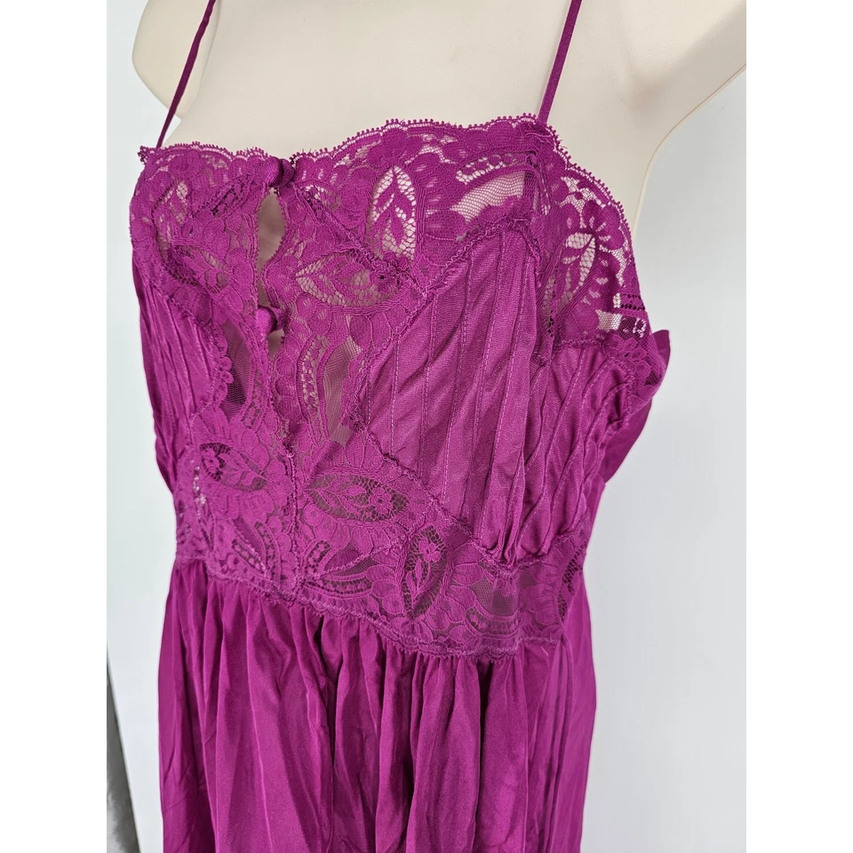 复古 Rosa Puleo Szule Lily of France 尺寸 M 紫色 Maxi 长度睡衣花边 — 第 3/4 张图片
