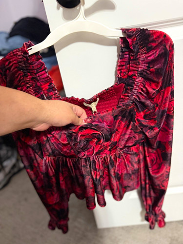Chelsea & Violet Red Black Floral Smocked Square Neck Puff Sleeve Blouse M