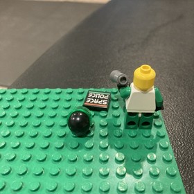 1992 LEGO Space Police 2 minifigure with air tanks 6897 6957 6984 sp037 Lot 3