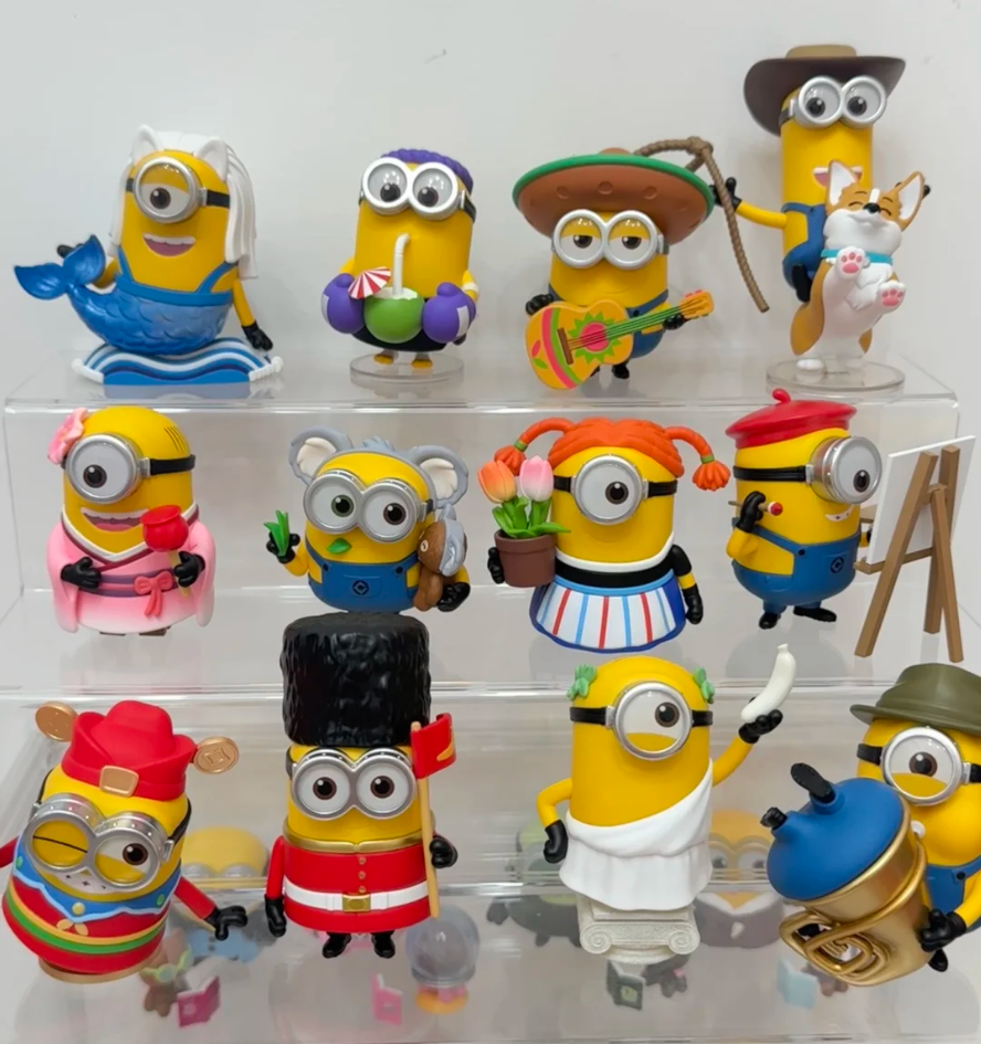 minion様 リクエスト 2点 まとめ商品 Authentic Minions World Tour Series Figure Blind Box Confirmed Toy