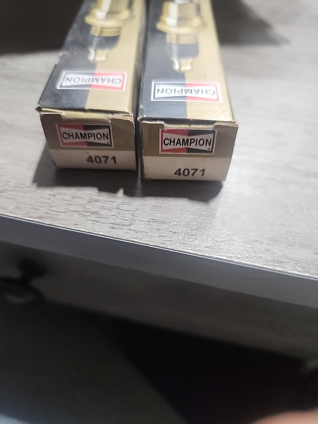 Champion Spark Plug 2 Plugs 4071 Premium Truck