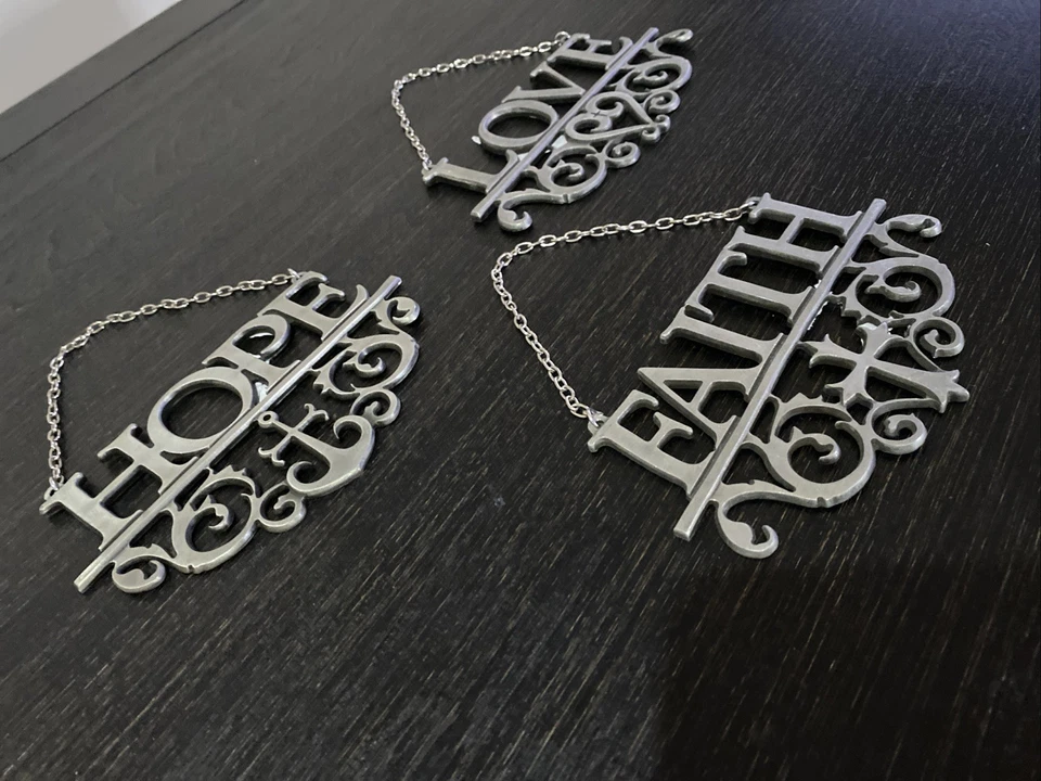 Decoración de pared de hierro fundido FAITH HOPE LOVE 3 piezas percha de cadena rústica artesanal Foto 2 de 4