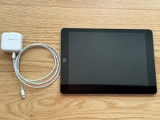 Apple iPad 6th Generation A1893 32 GB, Wi-Fi, 9.7 in - Space Gray