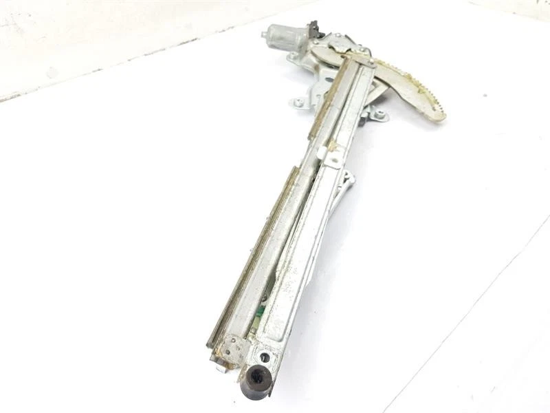 Suzuki Swift 2008 regulador de ventana delantera lado derecho del conductor hatchback de 5 puertas  Foto 4 de 4