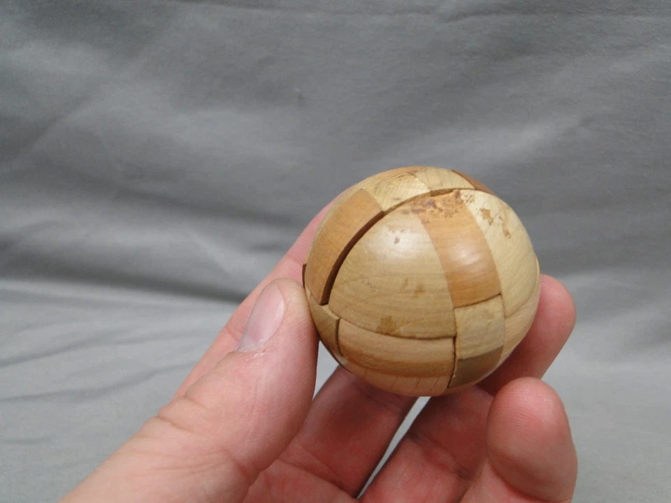 Vintage JAPAN Wooden Kumiki Puzzle Lot Burr Cube Globe Sphere Animal Shape - Image 2 of 4