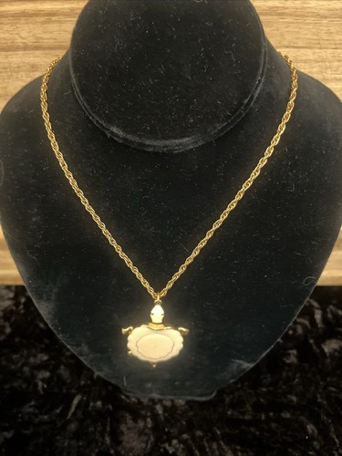 Vintage Halskette Gold cremeweiß Schildkröte Anhänger signiert KUNST - Bild 3 von 6