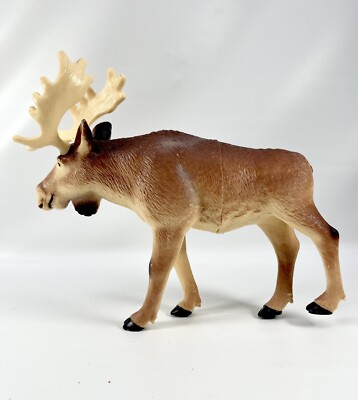 plastic toy moose 7 1/2 Wide 7 In Tall Quality Made Maker Unknown