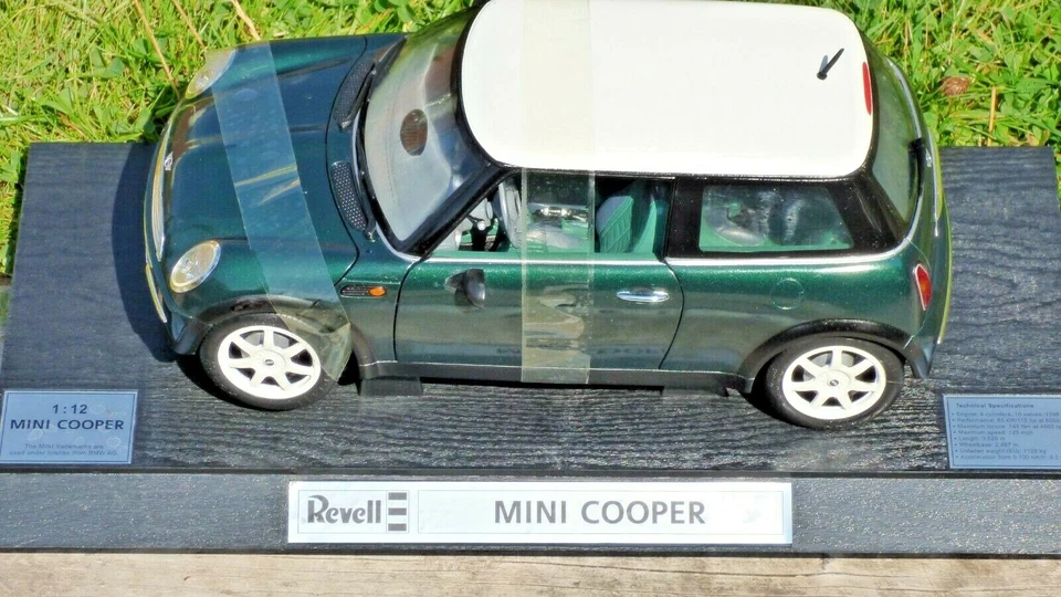 Mini Cooper 1:12 British Racing Verde Metálico 2001 Modelo de Coche de Juguete Raro REVELL Foto 4 de 4