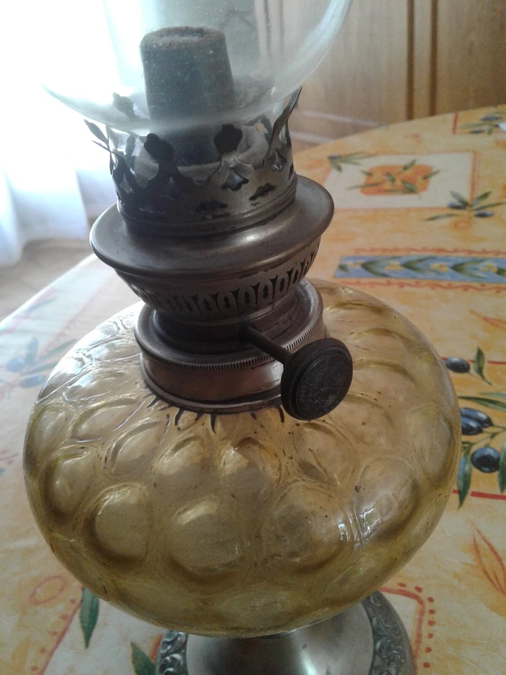 LAMPE À PETROLE PIEDS EN ETAIN - Photo 3/4