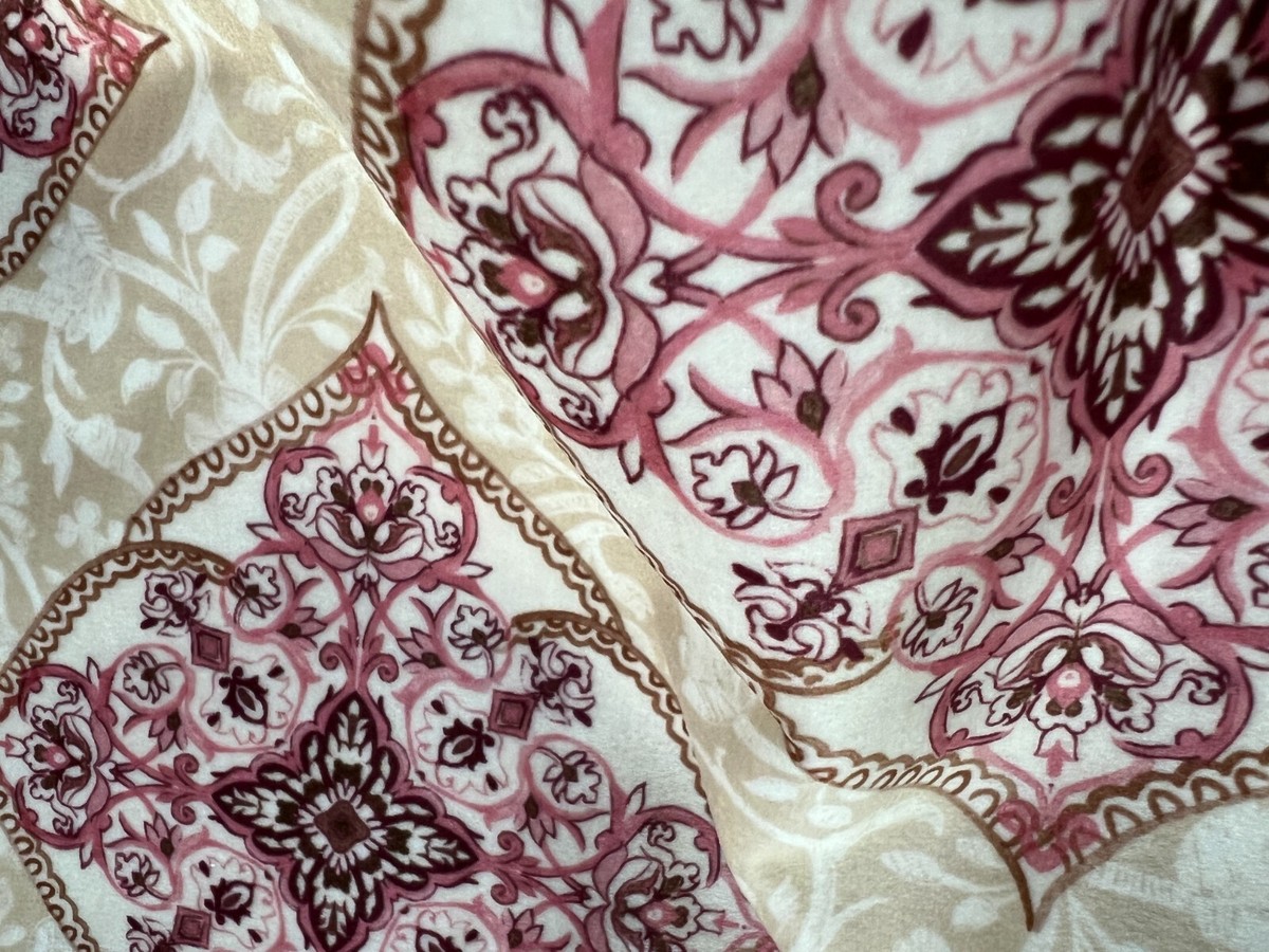 Persian Damask Motif Fabric, 140cm Wide, Upholstery Window Craft