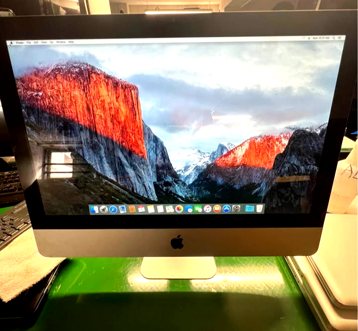 2011 Apple iMac 21.5” All in One Desktop Intel Core i5, 500GB