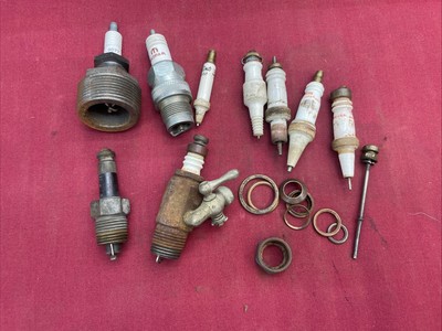 VINTAGE SPARK PLUGS  Lot, AC, Champion, Flint Aero, Autolite, Mopar