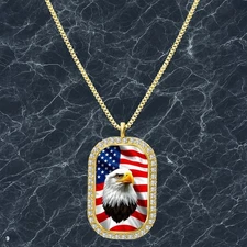 Stunning USA American Flag Pendant Necklace Printed Design Stylish Gold Tone Kee