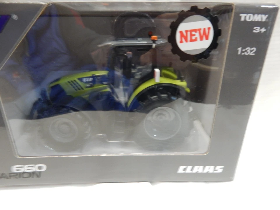 BRITAINS CLAAS ARION 660 NIGHT EDITION TRACTOR 43422 BNIB 1:32 - Image 2 of 4
