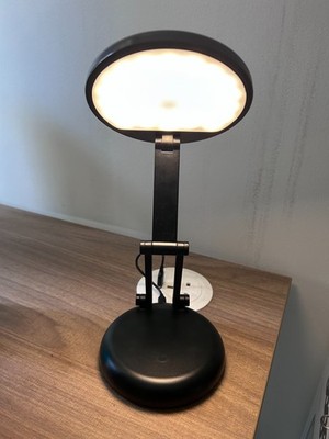 One Fire Wiederaufladbare LED Tisch-/Schreibtischlampe mit Ladegerät - Top Zustand