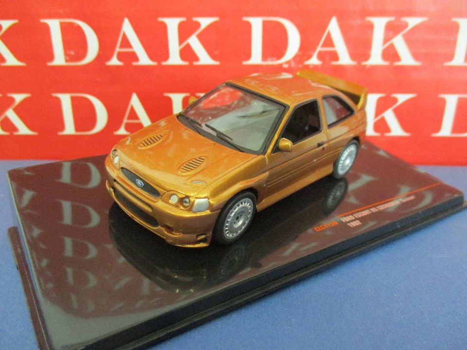 Die cast 1/43 Modellino Auto Ford Escort RS Cosworth Custom 1992 by Ixo - Immagine 2 di 4