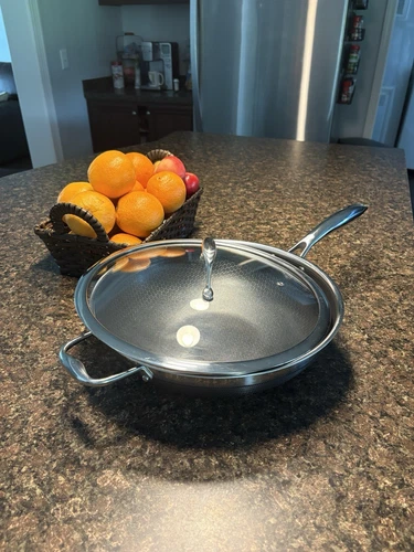 HexClad Hybrid Nonstick WOK - Frying Pan, 12-Inch, Stay-Cool Handle - WITH LID