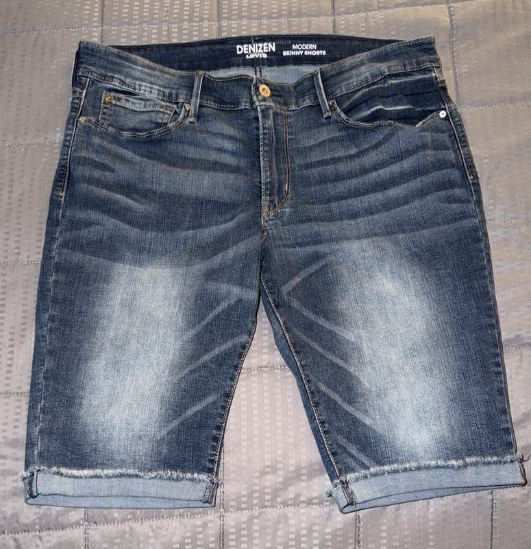 DENIZEN from Levi's Modern Skinny Women's Denim Shorts Blue 16 W33