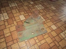 JOHN DEERE SICKLE MOWER MOUNTING BRACKET