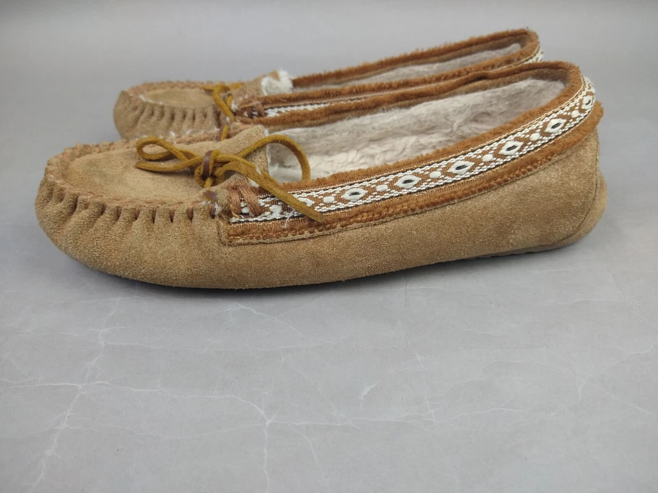 Mujer Minnetonka Mocasines Talla 8 Zapatillas Cuero Imitación Piel Forrado Foto 4 de 4