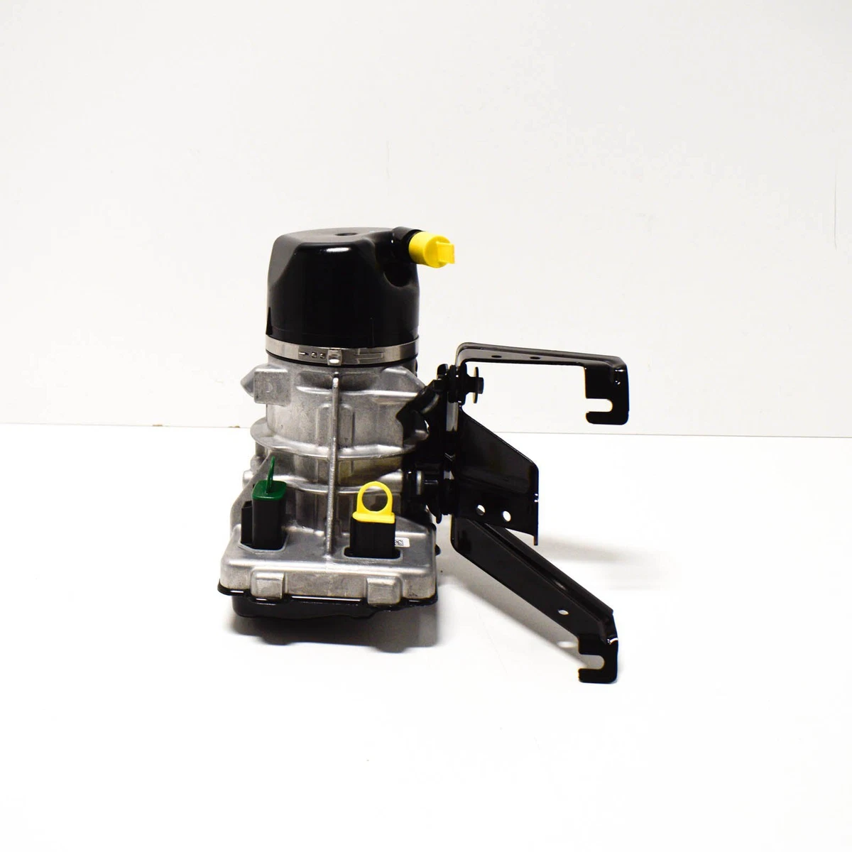 MERCEDES BENZ SLC R172 AMG Power Steering Pump A1724601400 NEW  