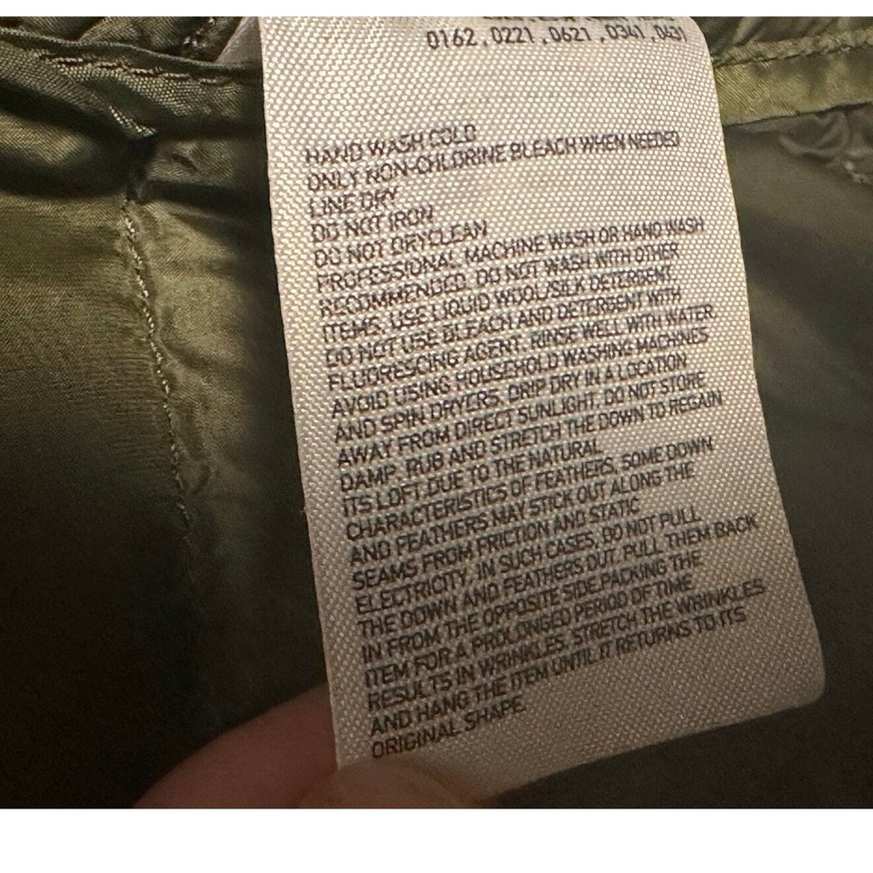 Uniqlo Ultra Light Down Jacket Womens Sz Medium Army Green olive nylon