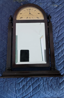 1920s Ansonia 8-day clock with Bedroom mirror, looks and works 