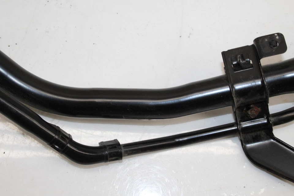 Cuello de llenado de combustible Acura TSX 2009-2014 OEM Foto 3 de 4