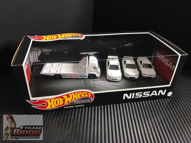 Custom 2021 Hot Wheels Nissan Skyline Gt-r Premium Garage 2 X R32 R33