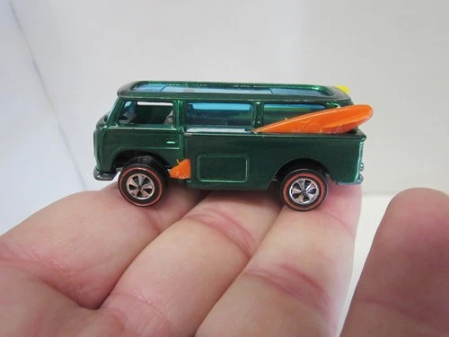 HOT WHEELS REDLINE BEACH BOMB* DARK GREEN COLOR * NEAR MINT ! ORIGINAL BOARDS