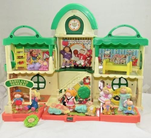 Vintage 1984 Cabbage Patch Kids General Hospital Playset+Accessories INCOMPLETE
