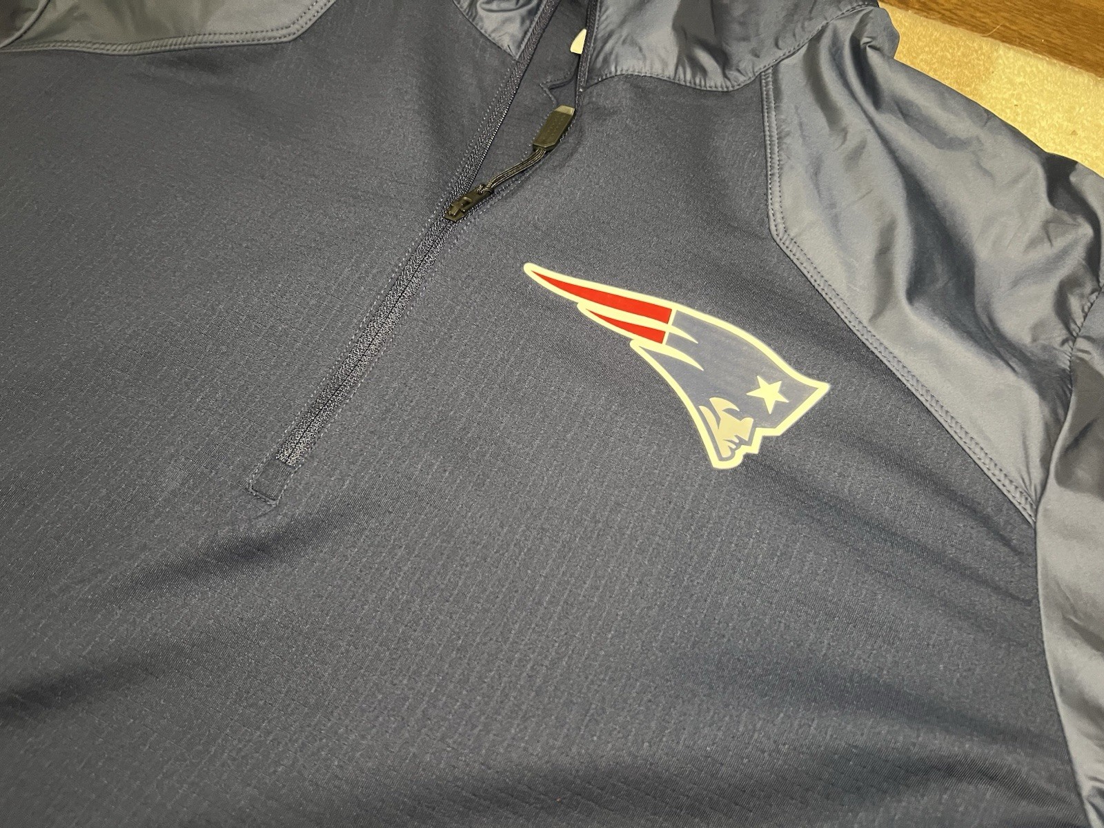 SACAI X NIKE Giacca a vento New England Patriots Nike Onfield blu navy 1 4 zip uomo taglia L