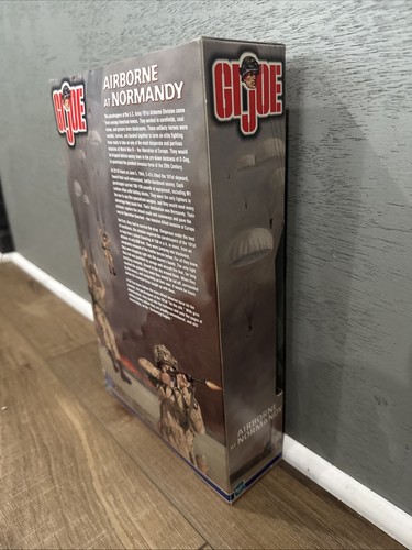 1999 Hasbro GI Joe Classic Collection AIRBORNE AT NORMANDY - NEW - NRFB - Picture 5 of 8