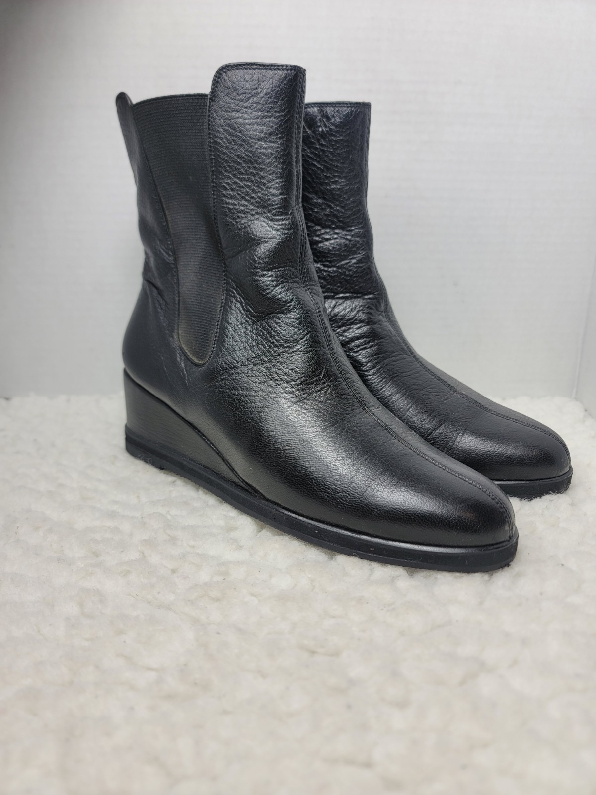 SAOLA Stivaletti Salvatore Ferragamo donna Chelsea taglia 7B pelle nera suola personalizzata