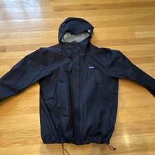 Patagonia Black Hooded Lightweight Zip Windbreaker Jacket Men's