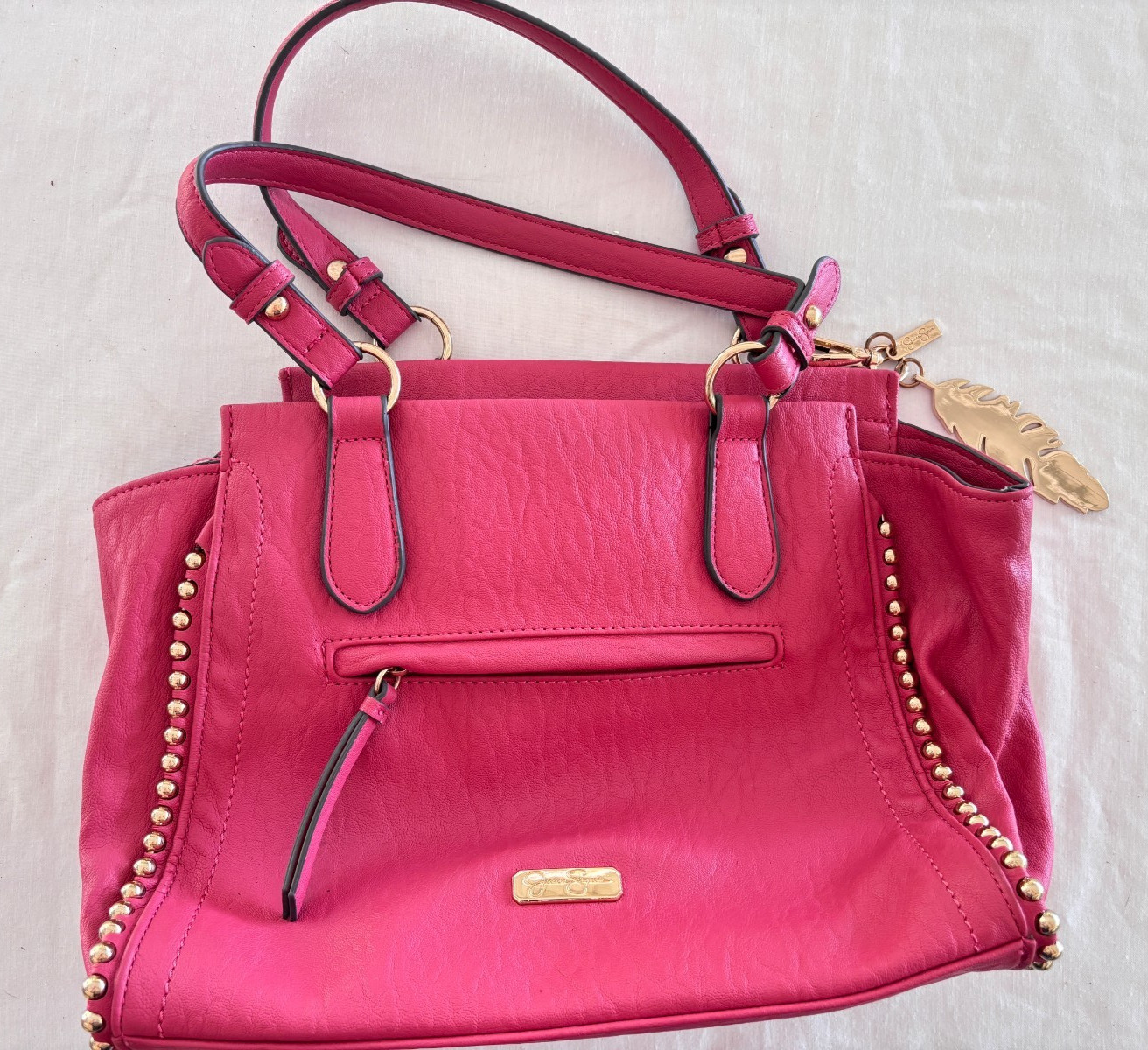 Jessica Simpson Oro Rosa Tachonado Cartera Pluma Bolso Dije Cartera Bolso de Mano
