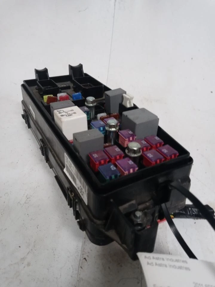 Caja de fusibles de motor Kia Sedona 2011 12 2014 probado por fabricante original  Foto 2 de 4