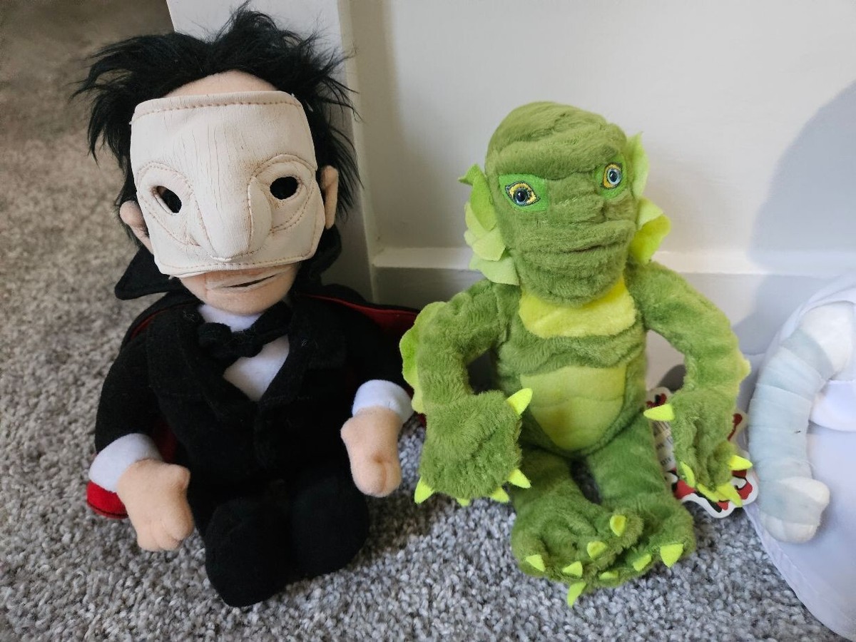 RARE* VINTAGE UNIVERSAL STUDIOS MONSTERS 1999 CVS STUFFINS