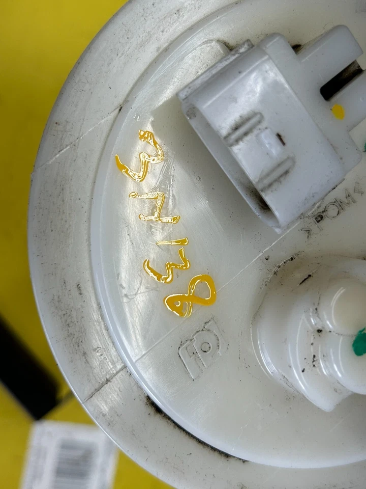 2009-2014 NISSAN MAXIMA FUEL PUMP ASSEMBLY OEM - Image 2 of 4