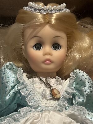 Madame Alexander Princess 12'' Doll ''Romance'' Collection Nancy Drew Face Adorable