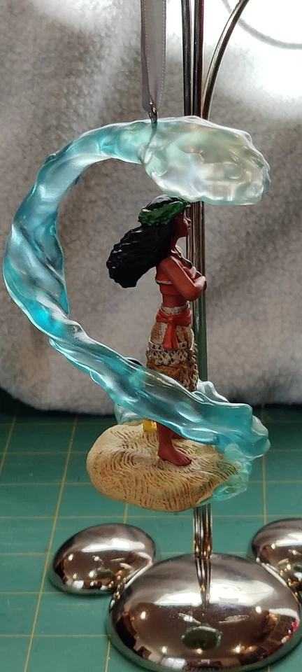 Disney Ornament Sketchbook 2020 Moana & Hei Hei Water Wave Fairytale Moments - Image 3 of 4