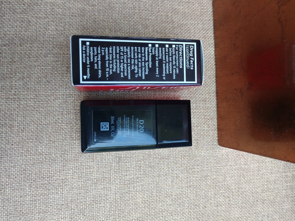 Shiseido Perfect Refining Foundation SPF 15 ~ D20 Rich Brown (med deep)1 oz BNIB - Image 4 of 4