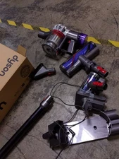 Dyson V8 Plus Cordless Vacuum – Open Box