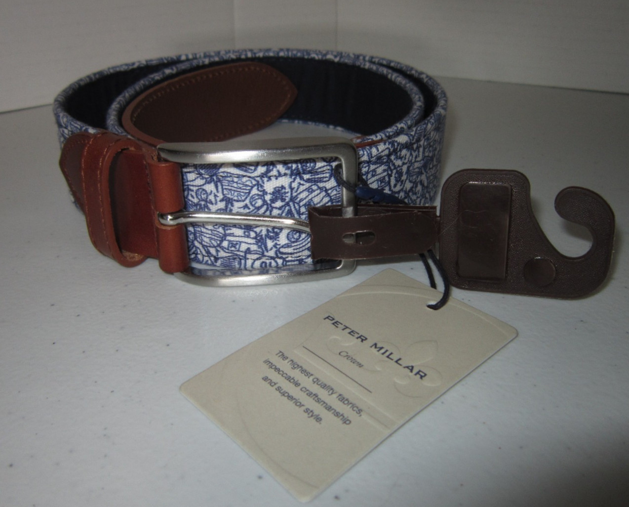 PETER MILLAR Crown Belt SNV Snow White with Blue Print Made in ITALY Sz 32 125 16390₽