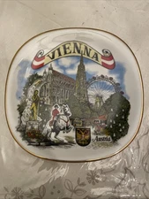 Vintage Austria Vienna Souvenir, Decorative Plate, 8” Gold Plated Hassenpflug